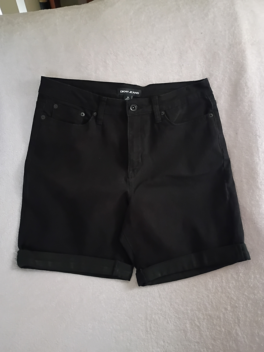 Dkny Women's Black Rolled-Hem Shorts